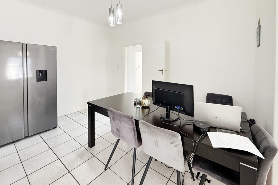 4 Bedroom Property for Sale in Monte Vista Western Cape
